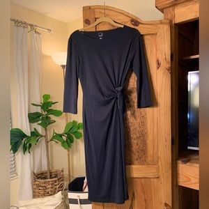 Black Dress, Ladies Small (runs big), MIDI length, thick material. Never worn